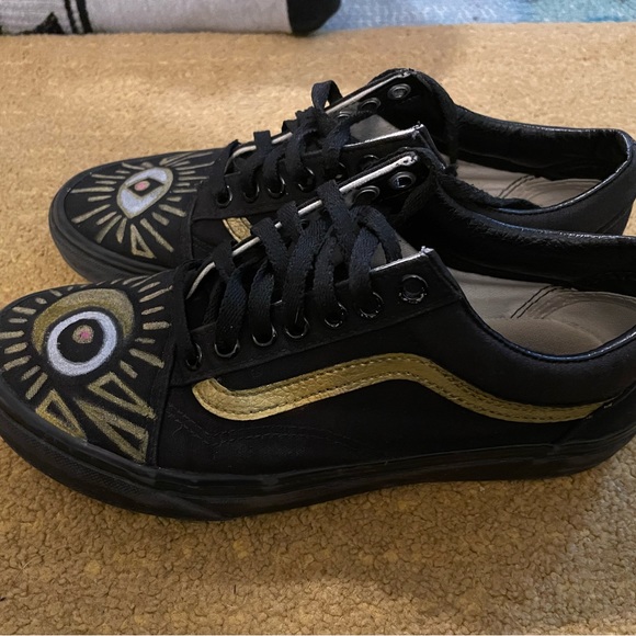 Unisex Black and Gold Unicorn Boho VANS EUC size 6.5 men’s 8 women’s - Picture 3 of 12